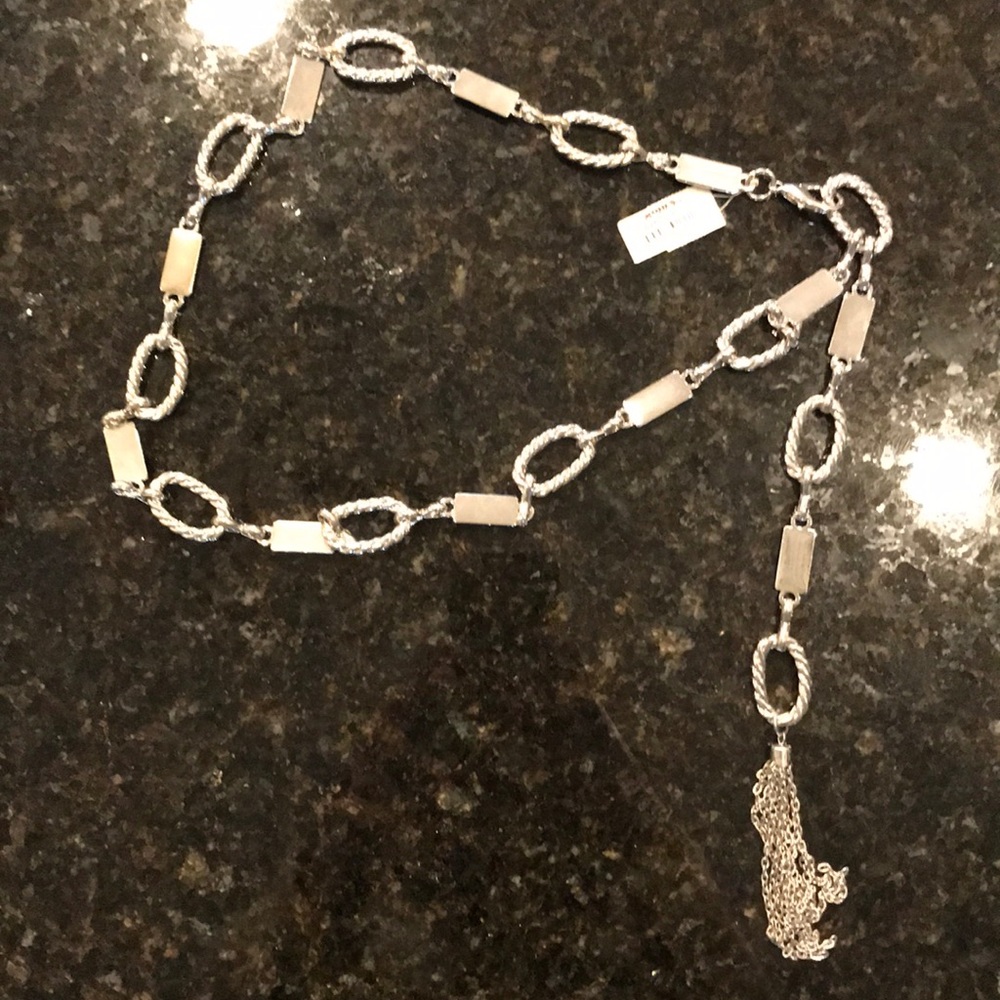 Silver toned rope style belt - Picture 2 of 3